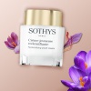 creme-jeunesse-redensifiante-visage-sothys-paris-2_3790_800